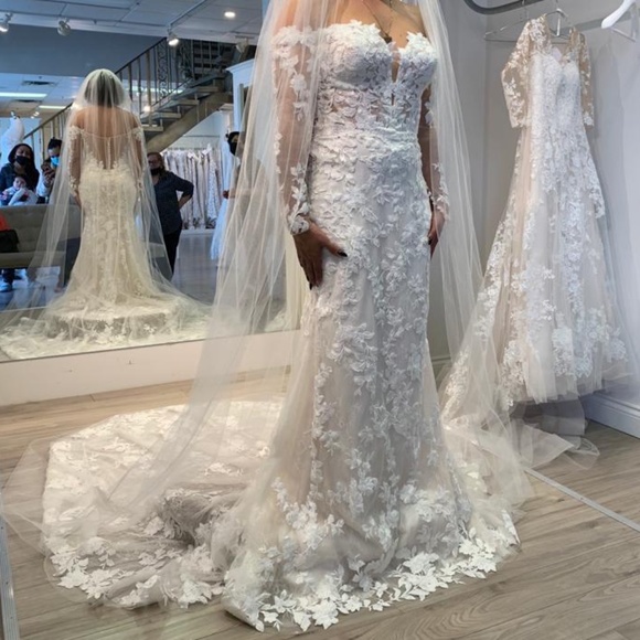 Wedding Dress - Picture 3 of 6